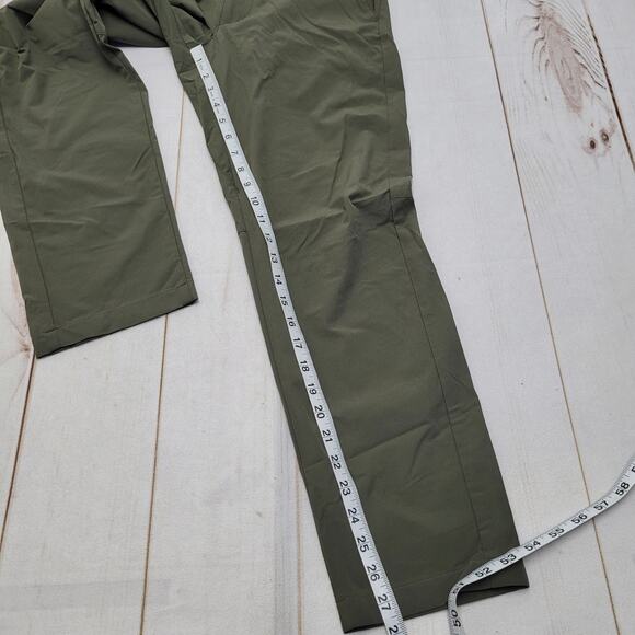 Uniqlo green slim tapered pants elastic drawstring - Picture 2 of 6